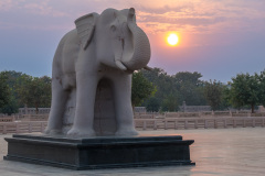 Une statue d\'éléphant sur le site  du Dr. Babasaheb Ambedkar M